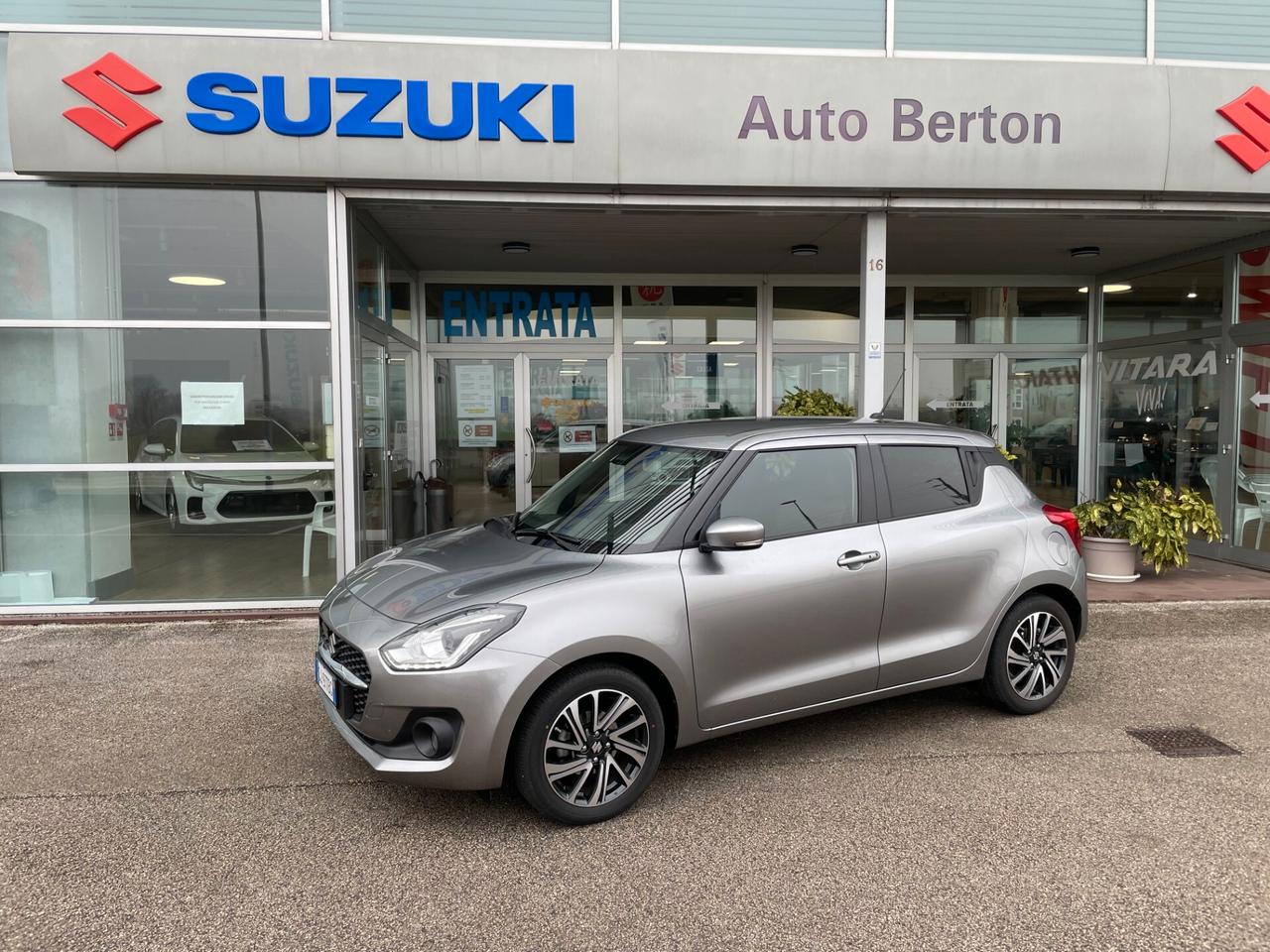 Suzuki Swift 1.2 Hybrid Top