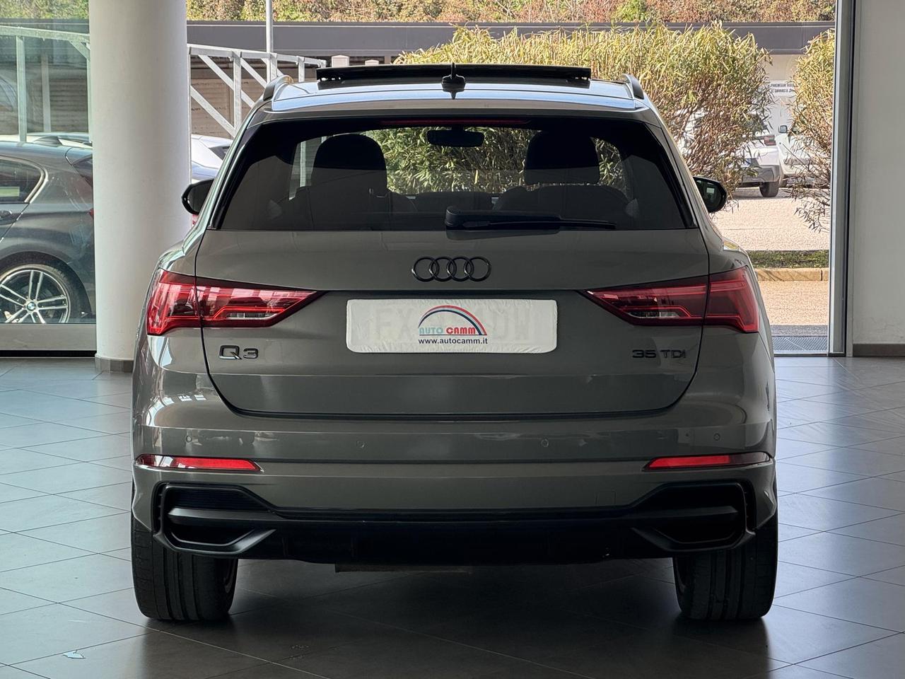 Audi Q3 35 2.0 tdi S line edition s-tronic SLINE