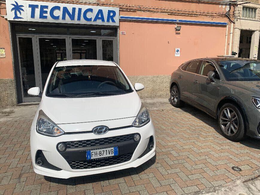 Hyundai i10 1.0 MPI Login -SOLO KM 45.000