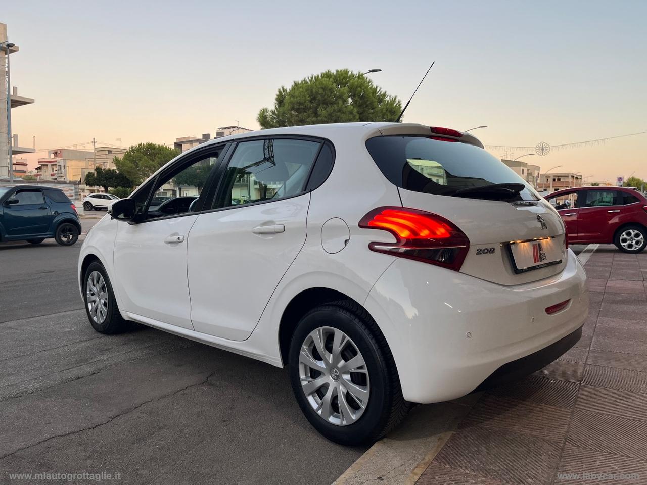 PEUGEOT 208 PureTech 82 5p. Allure