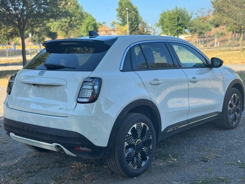 FIAT 600 Hybrid 100 CV DCT MHEV La Prima "BIANCO"
