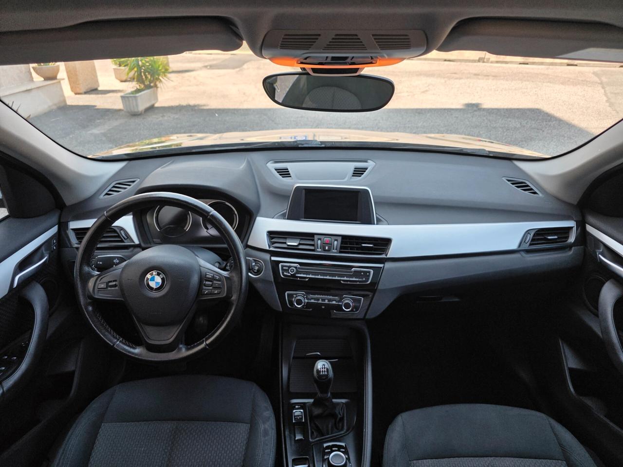 Bmw X1 sDrive16d xLine PERFETTA TETTO GRANDE