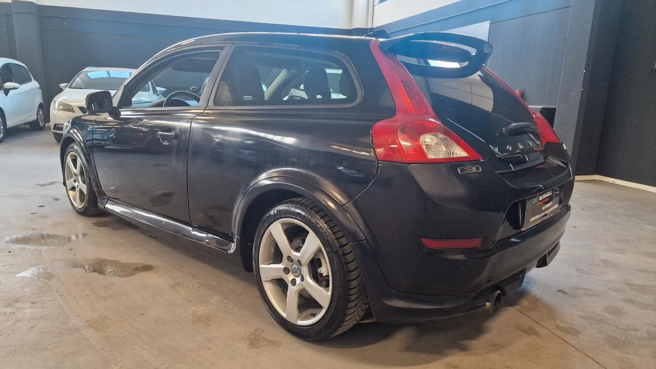 Volvo C30 D4 R-Design