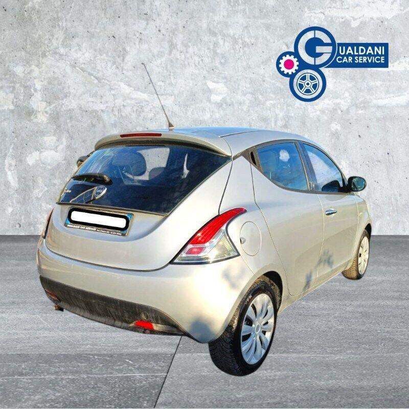 Lancia Ypsilon Ypsilon 1.2 69 CV 5 porte Silver