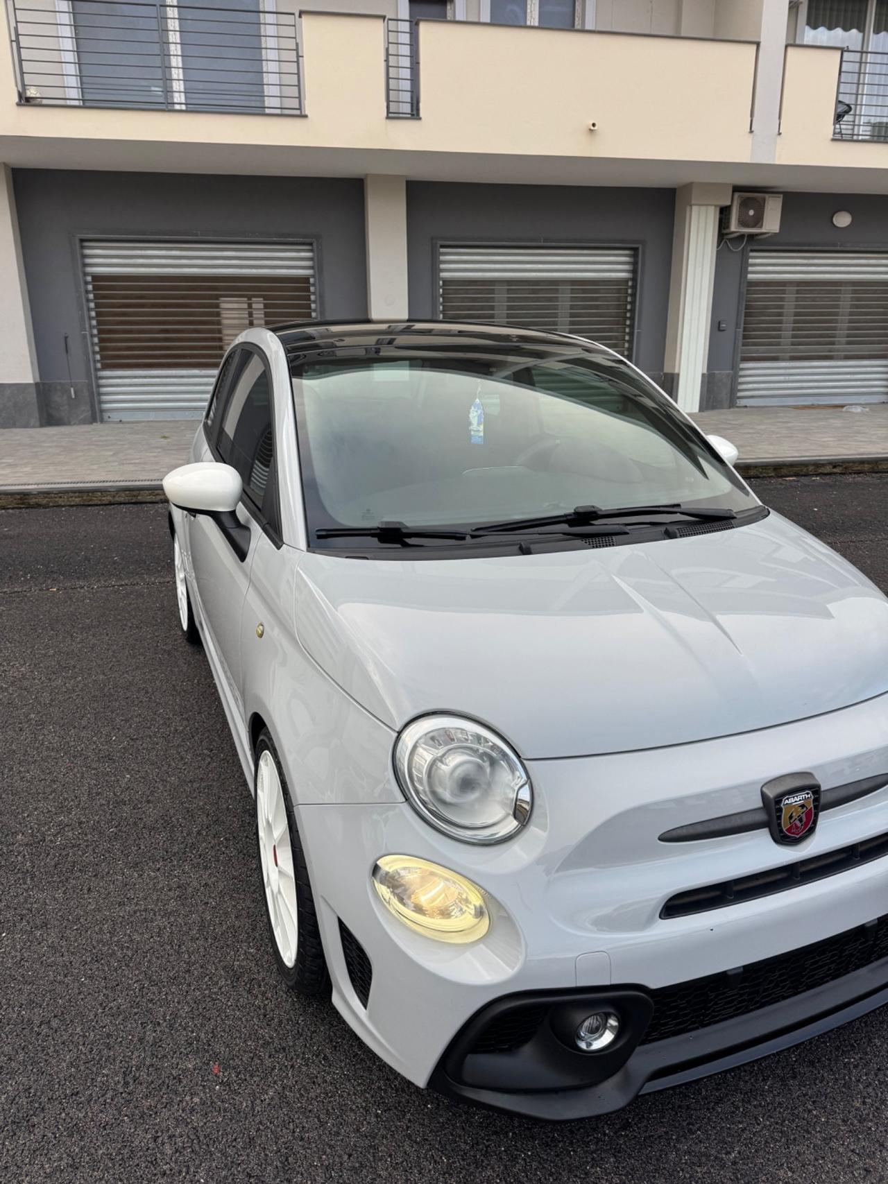 Abarth 695 1.4 Turbo T-Jet 180 CV 70°