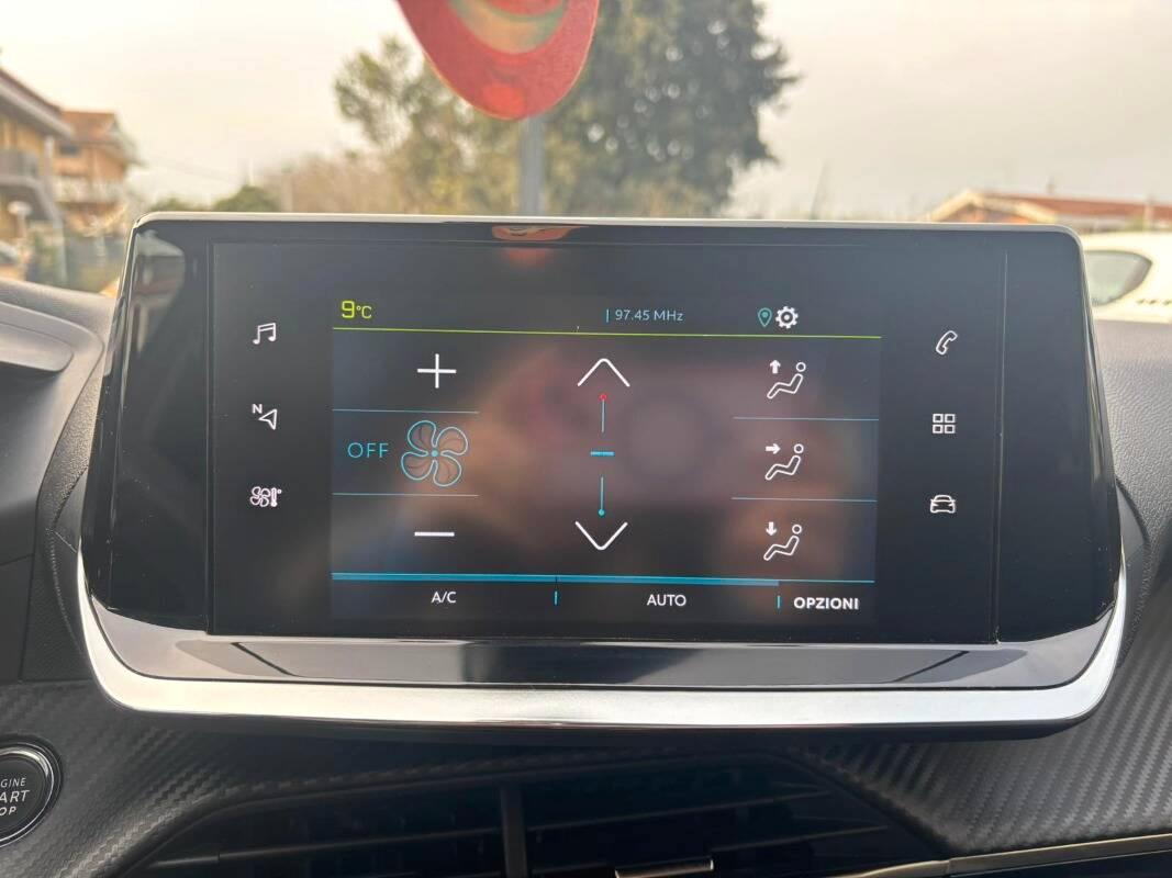 Peugeot e-2008 E- Allure Pack 100kW