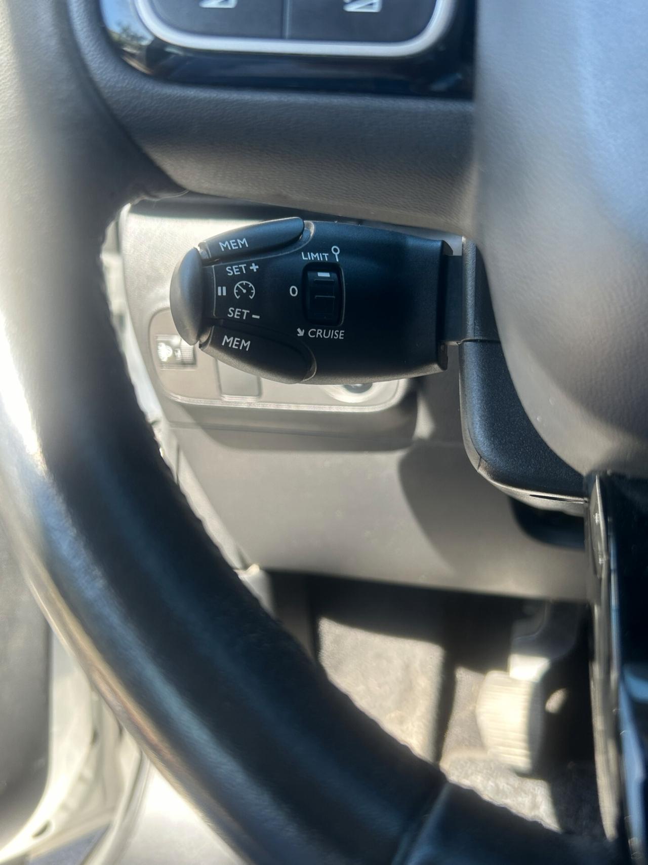 Citroen C3 PureTech 83 S&S Shine "FINO AL 15/08 P.P. INCLUSO NEL PREZZO"
