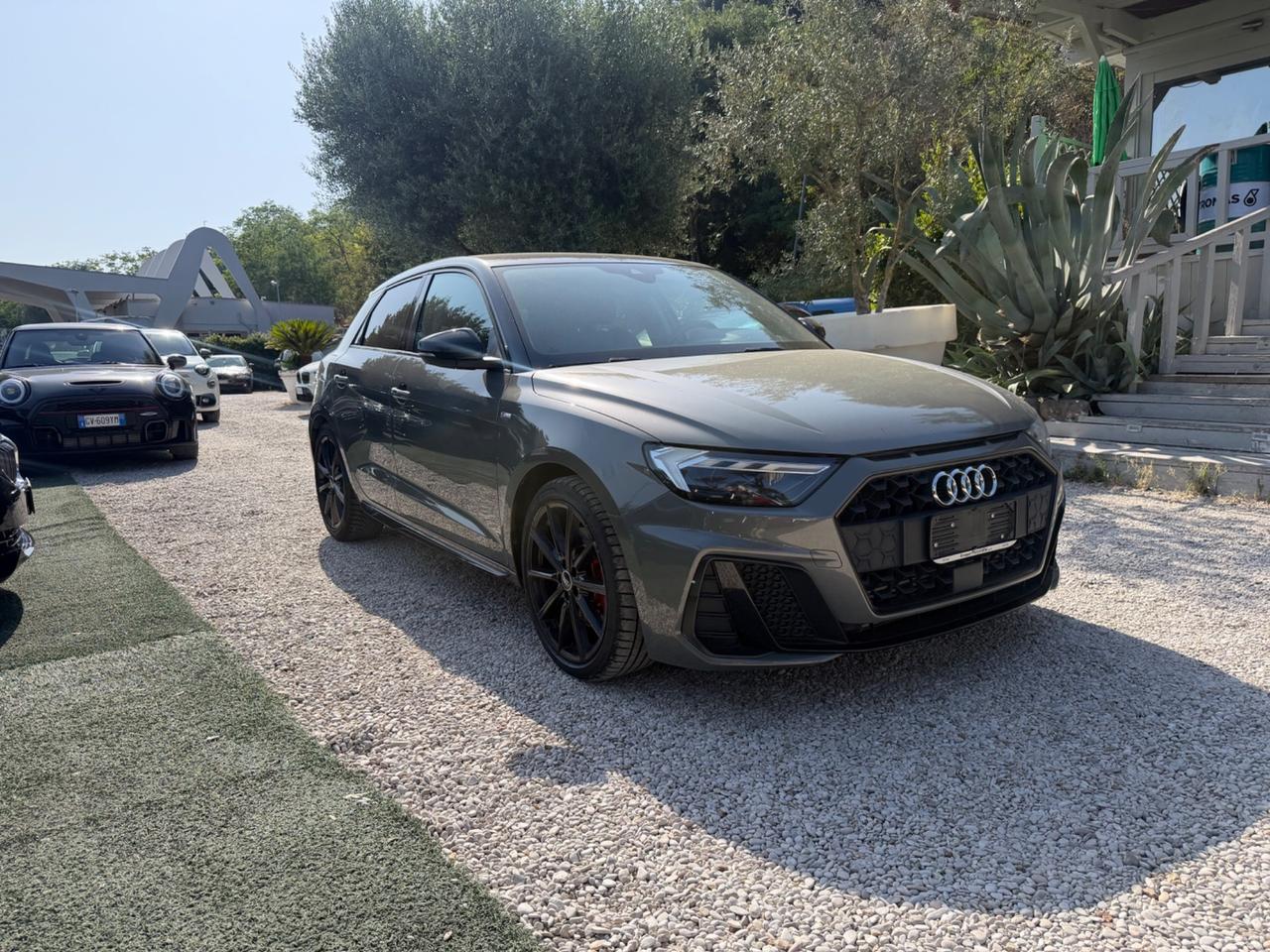 Audi A1 SPB 40 TFSI S tronic Identity Black