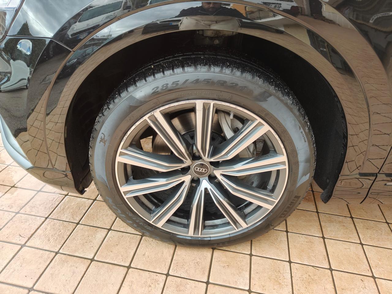 Audi Q8 45 TDI quattro tiptronic Sport