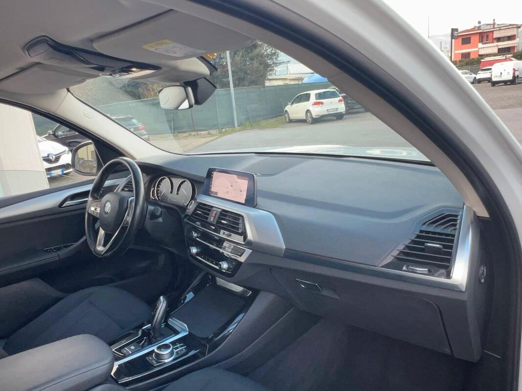 BMW X3 Sdrive18d mhev 48V Business Advantage auto