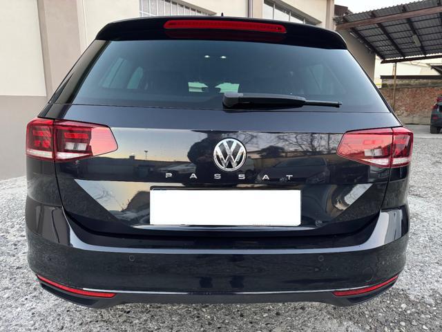 VOLKSWAGEN Passat Variant 1.6 TDI SCR DSG Business BMT