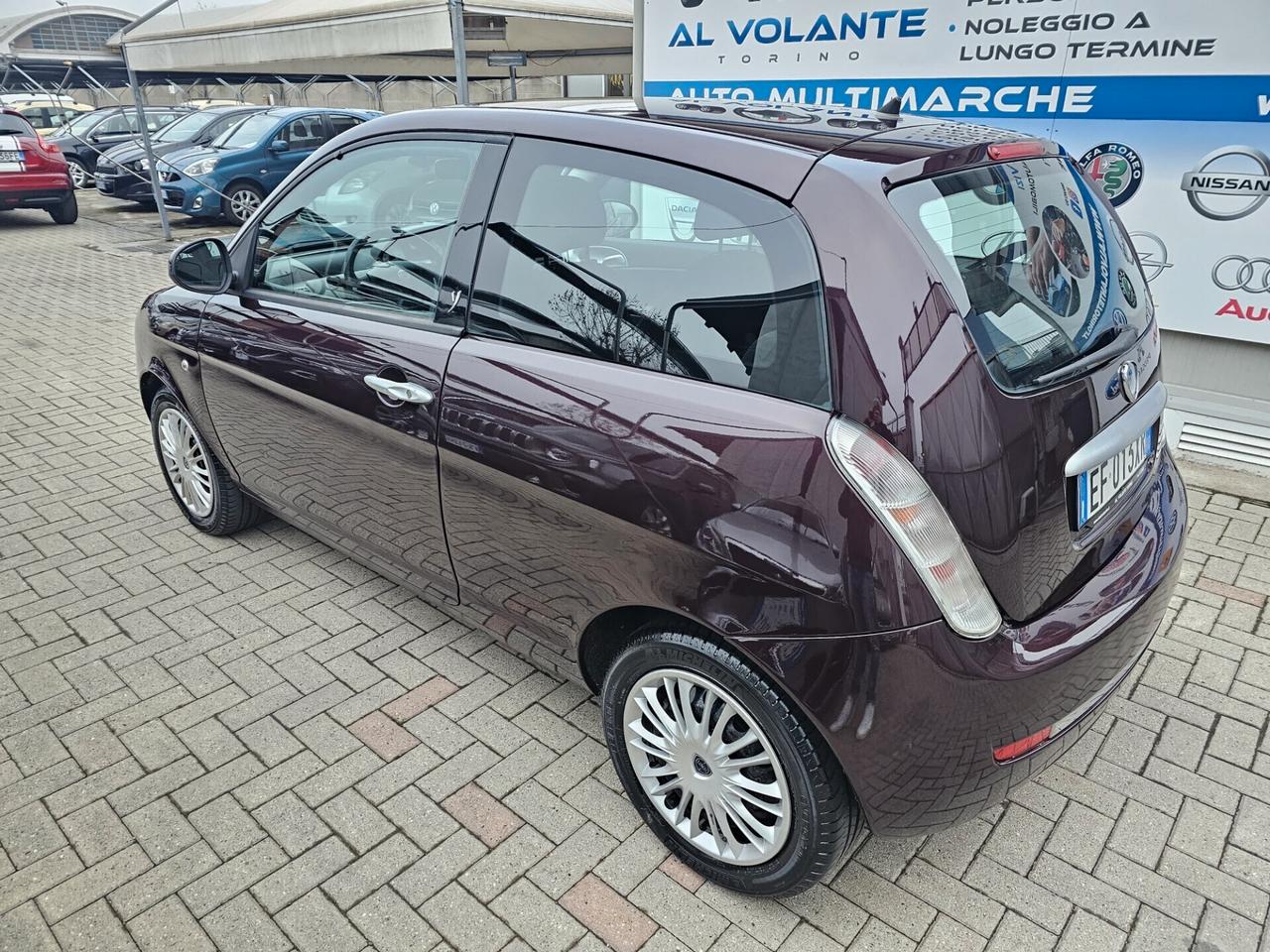 Lancia Ypsilon 1.2 69 CV Argento