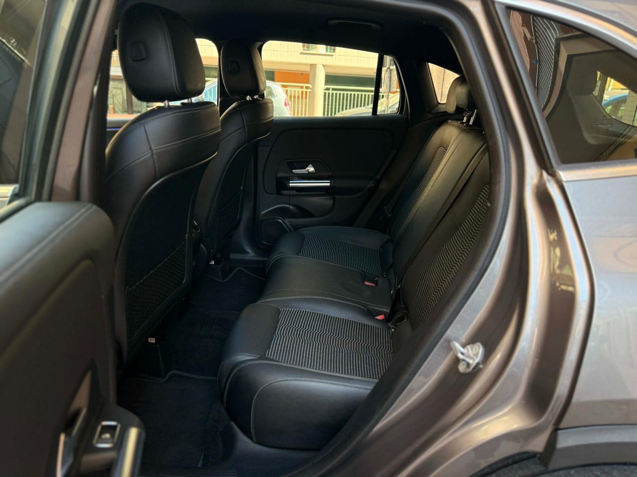 Mercedes-benz GLA 200 d Automatic Sport Plus BELLA !!