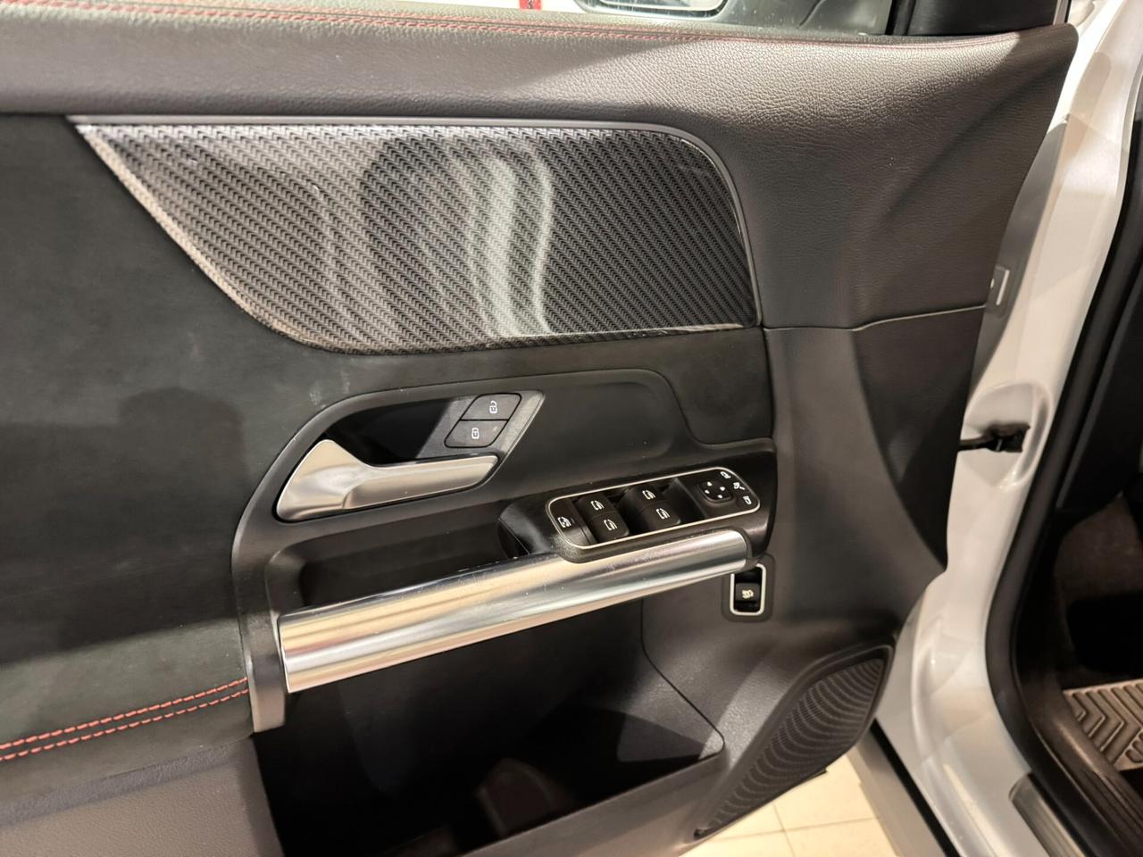 GLA 200 d Automatic Premium Multicolor Carplay