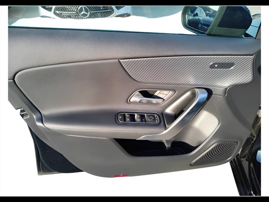 Mercedes-Benz Classe A - W177 2023 - A 180 d Progressive Advanced auto