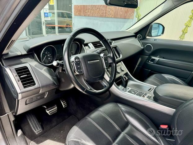 LAND ROVER Range Rover Sport 3.0 TDV6 HSE Dynami