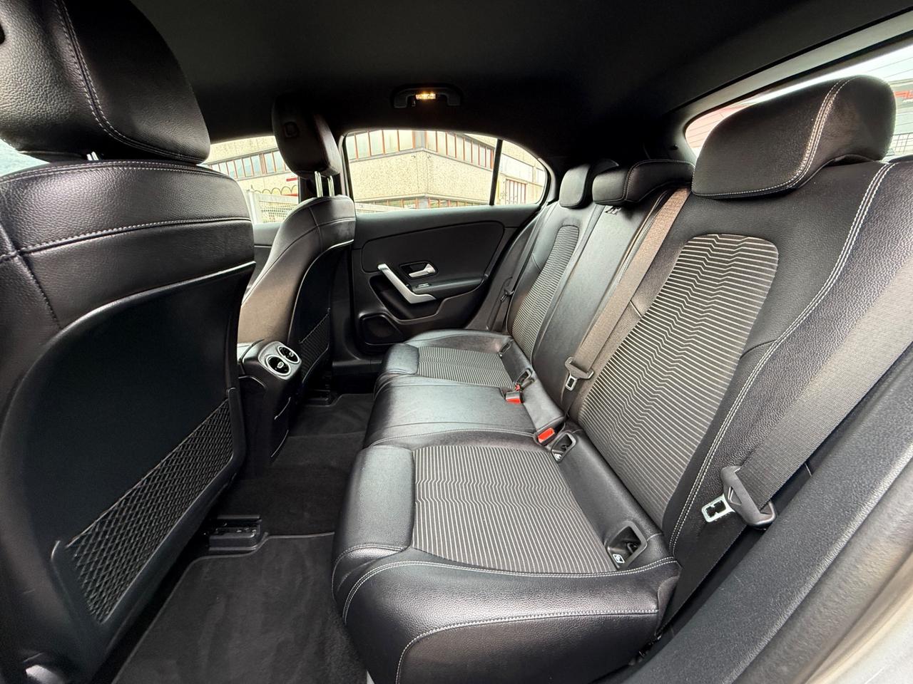 Mercedes-benz A 180BENZINA Automatic Premium NEOPATENTATI
