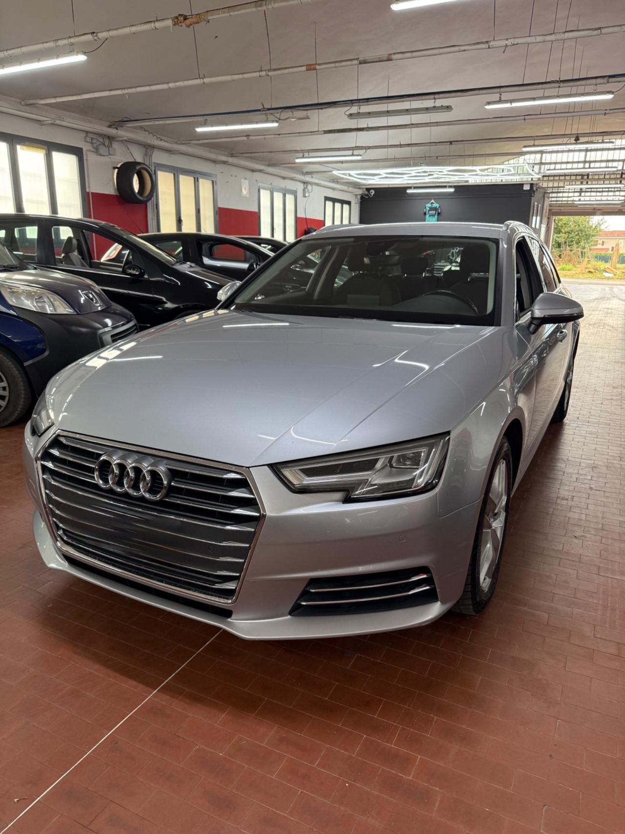Audi A4 2.0 TDI 150 CV ultra S tronic Business Sport