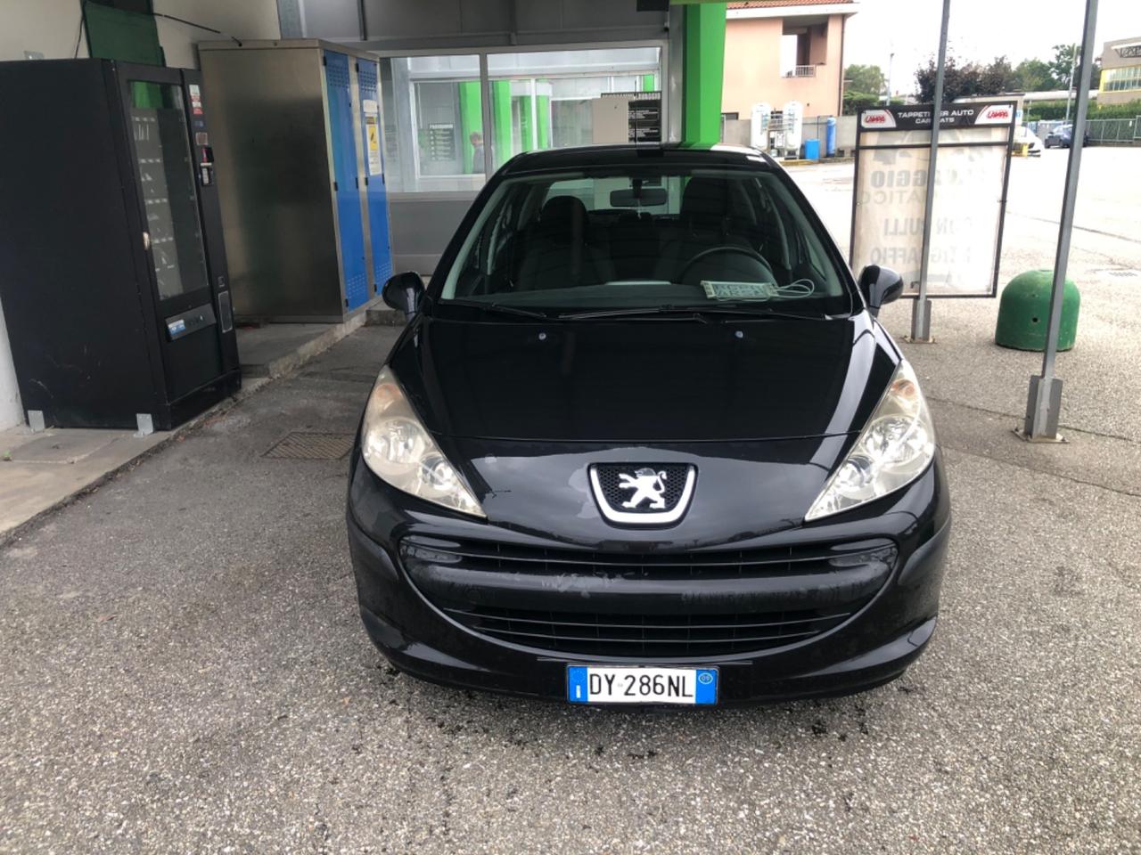 Peugeot 207 Benzina/GPL Neopatentati Soli 86000KM