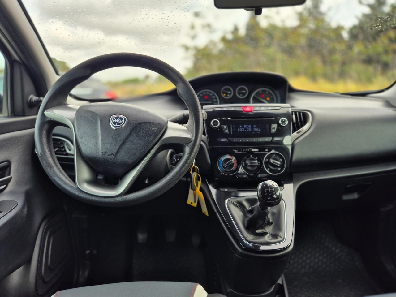 Lancia Ypsilon 1.3 MJT 16V 95 CV 5 porte S&S Gold