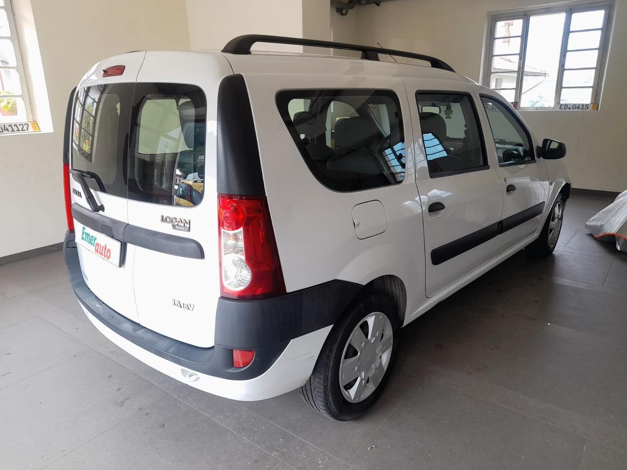 Dacia Logan MCV 1.6 7 posti Lauréate