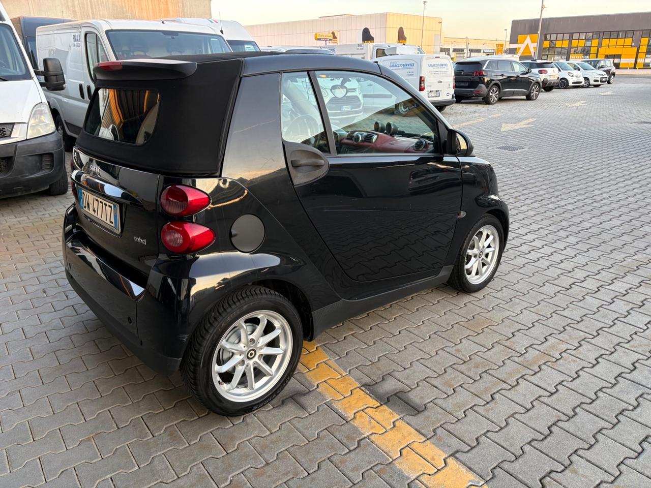 Smart ForTwo 1000 52 kW MHD cabrio passion