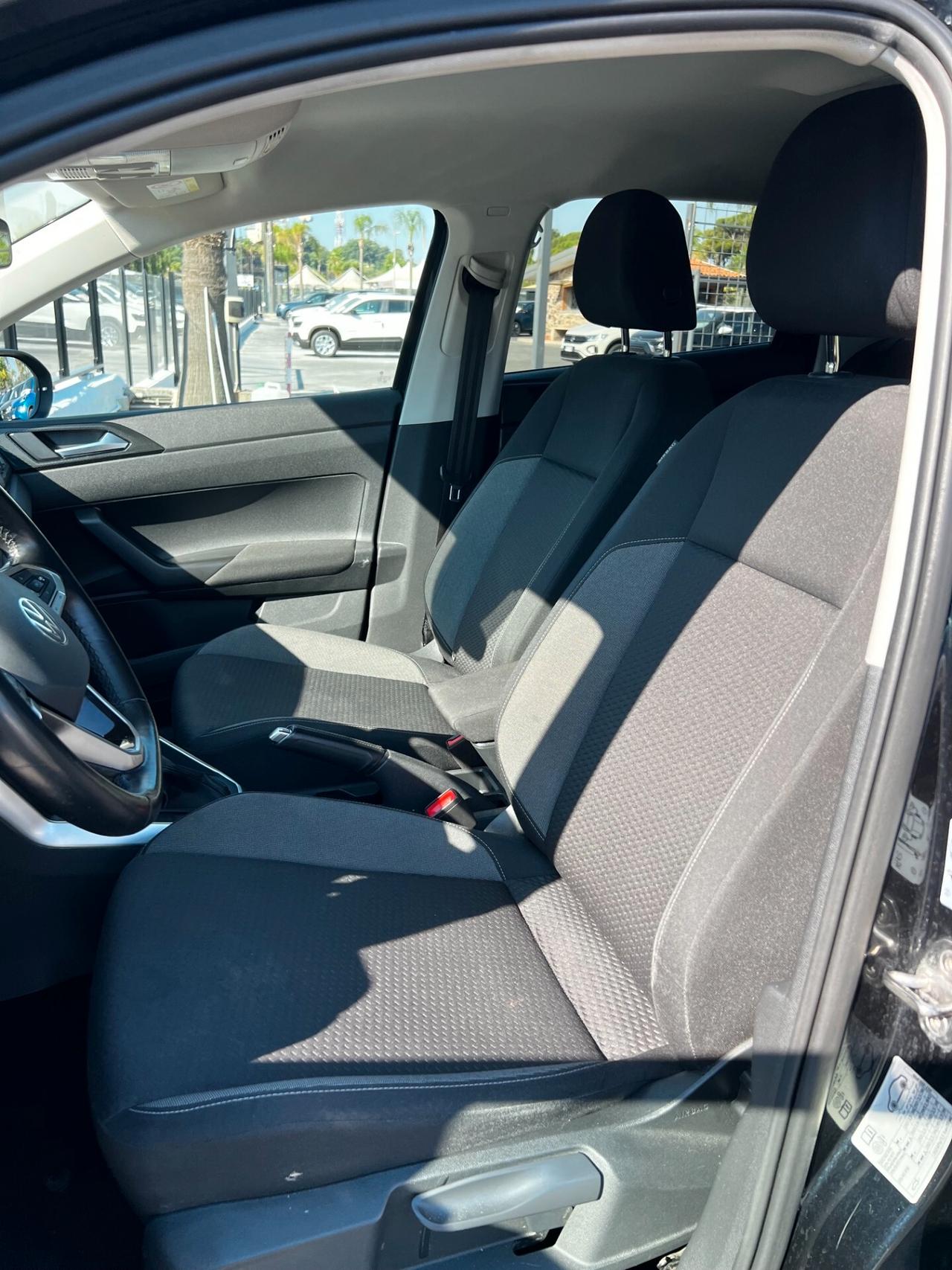 Volkswagen Taigo 1.0 TSI 110 CV DSG R-Line