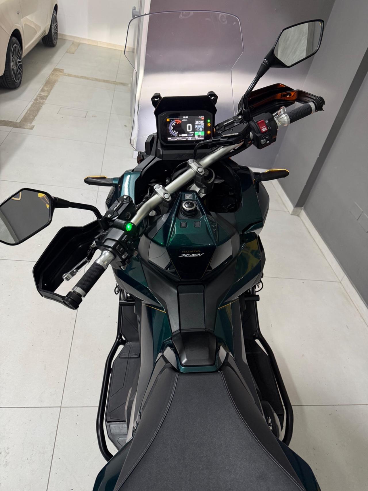 Honda X-ADV 750 limited