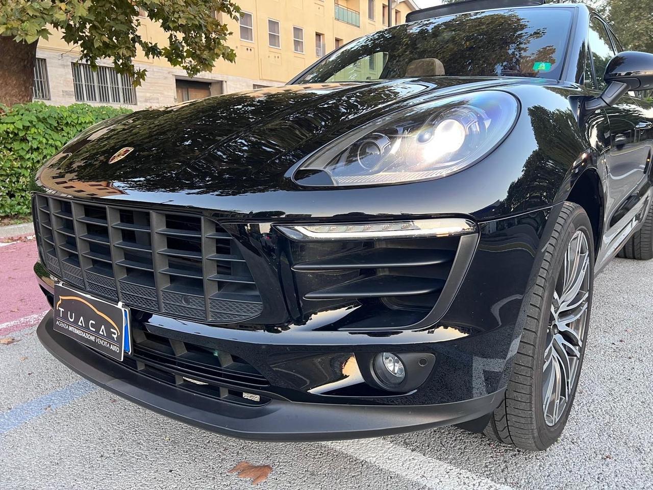 Porsche Macan -- 2.0 #7143