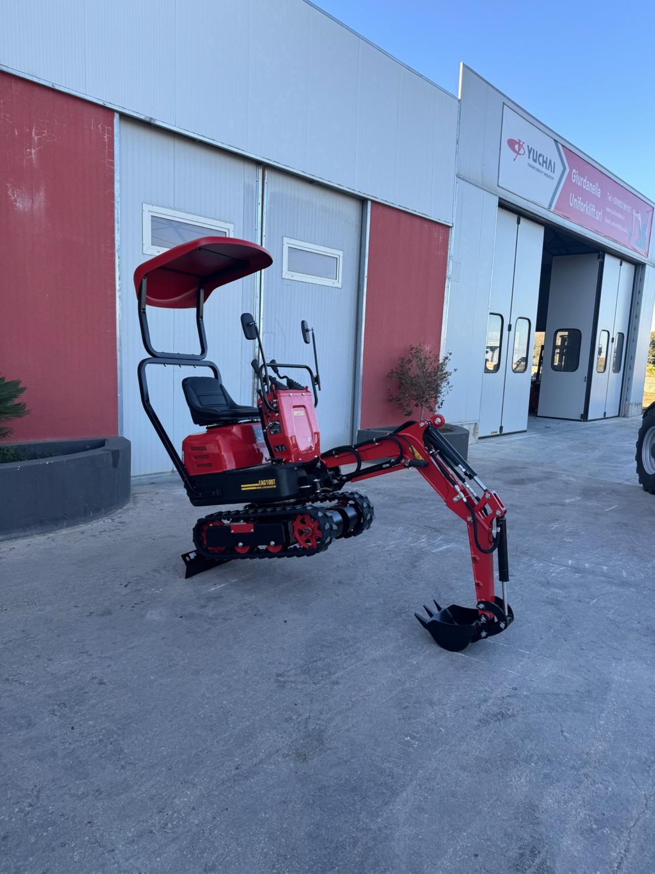 Miniescavatore 600 kg benzina in promozione