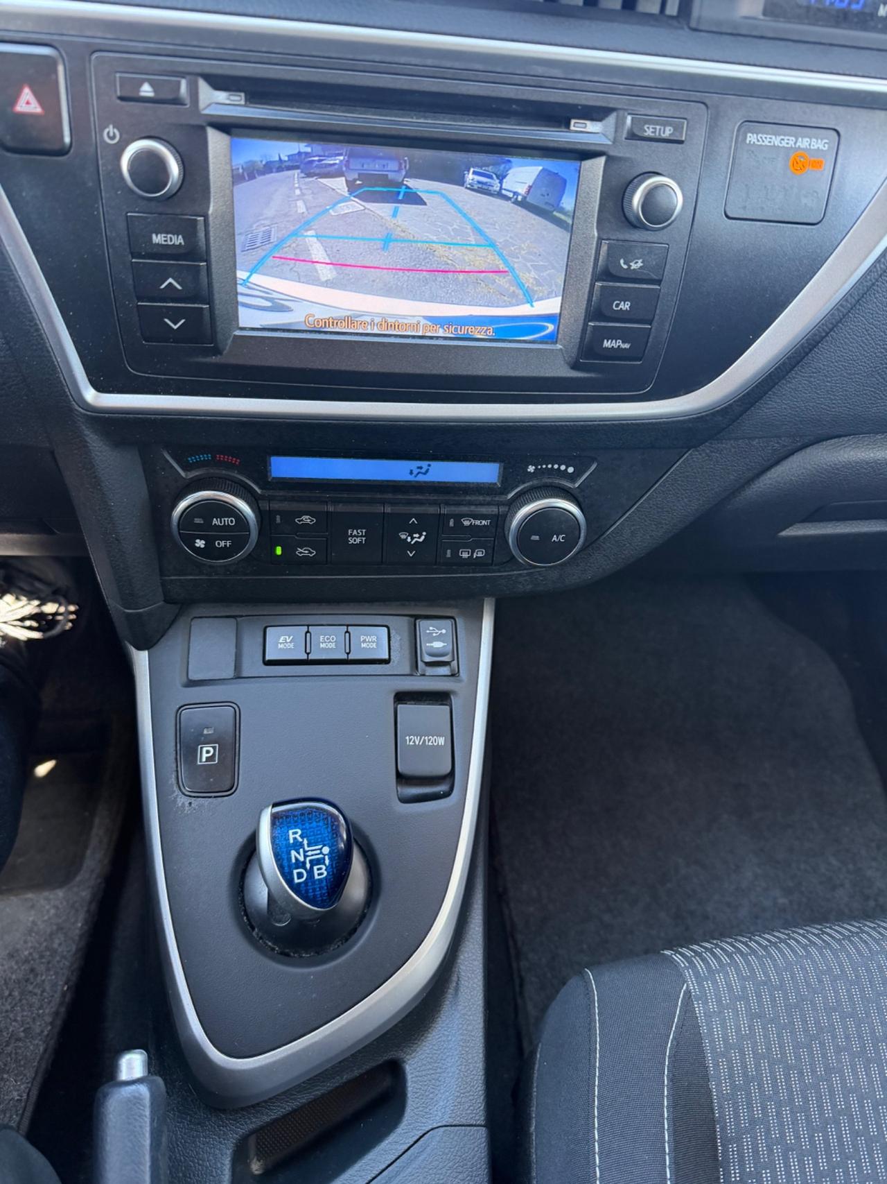 Toyota Auris Touring Sports 1.8 Hybrid Lounge