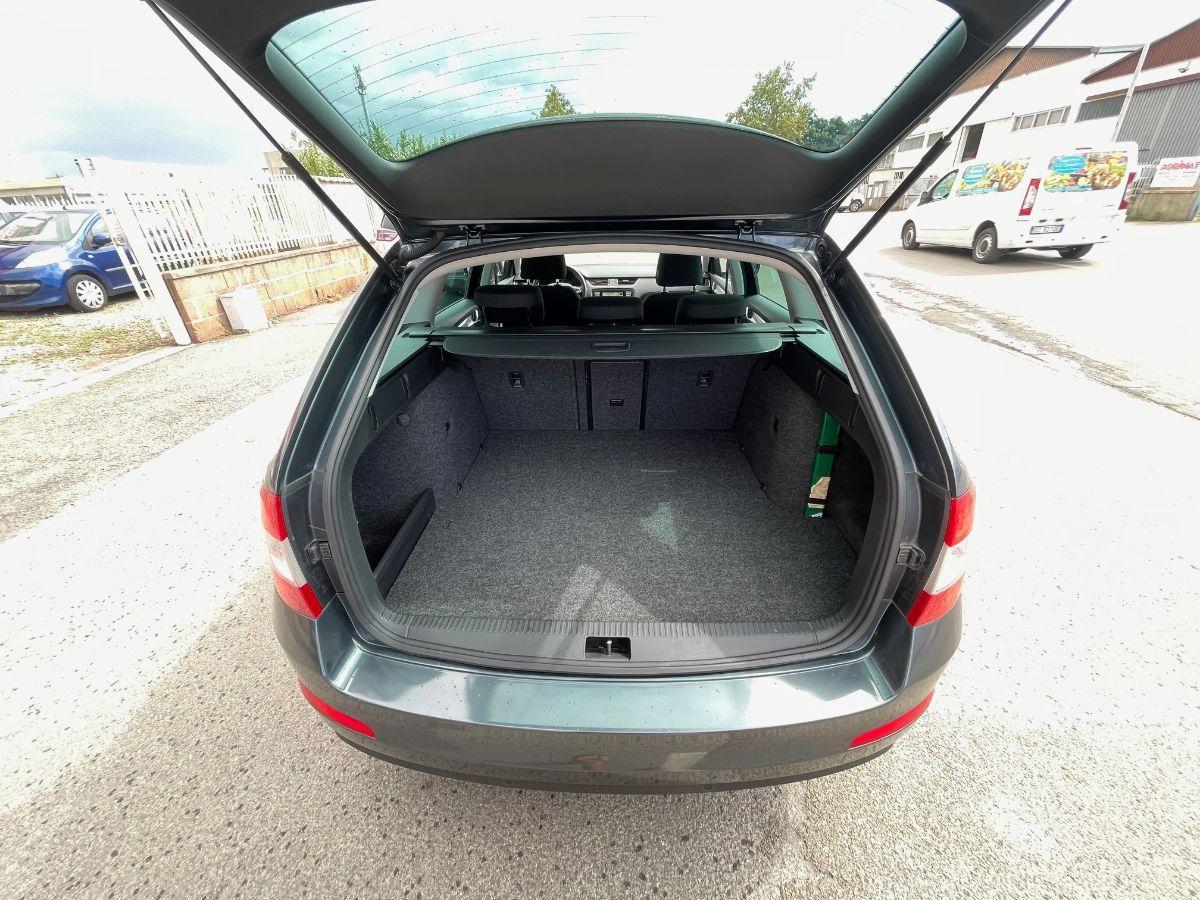 SKODA - Octavia Station Wagon - Octavia 1.4 TSI Wagon Execut. Plus G-Tec