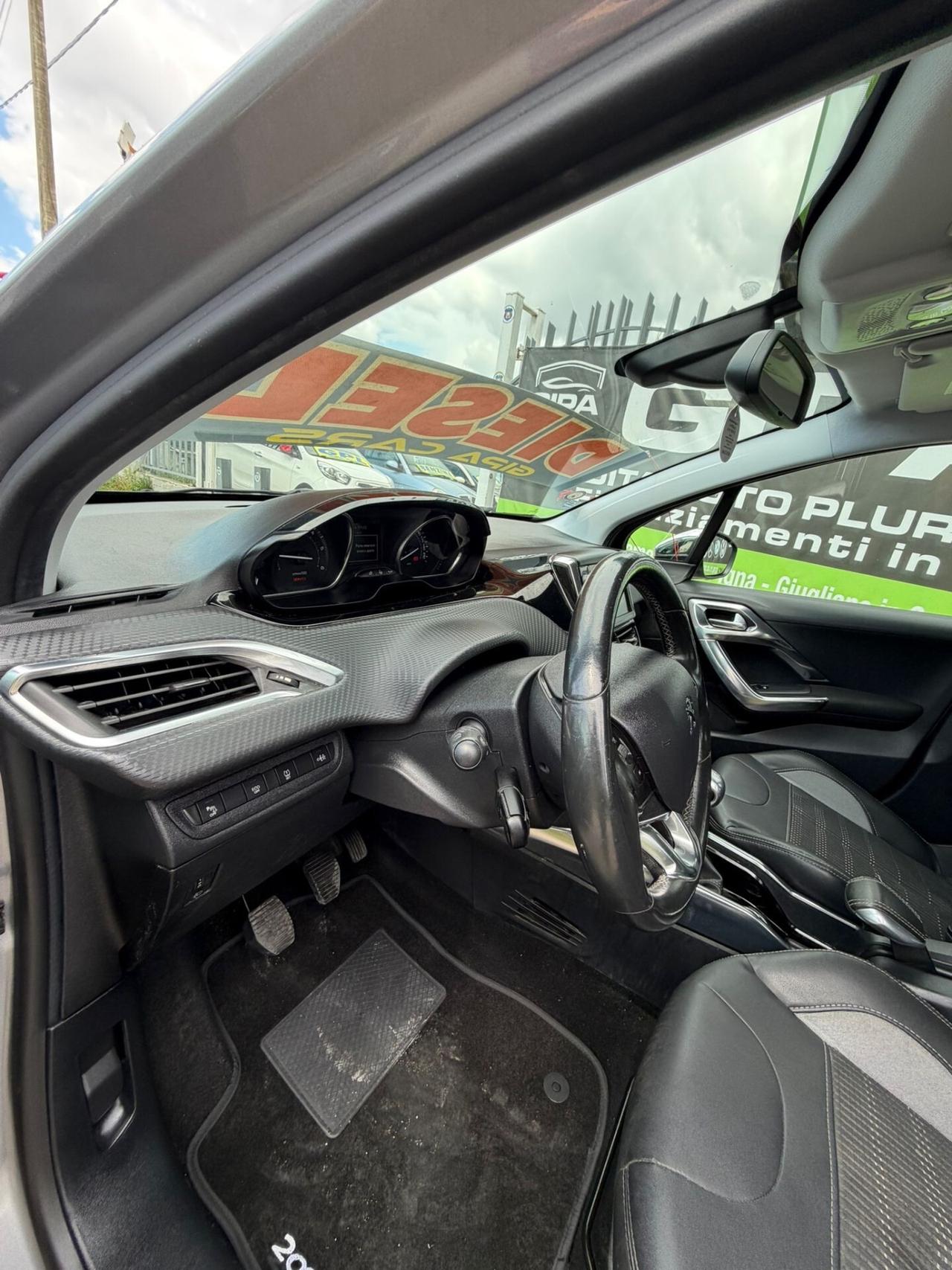 Peugeot 2008 1.6 e-HDi 115 CV Stop&Start Féline