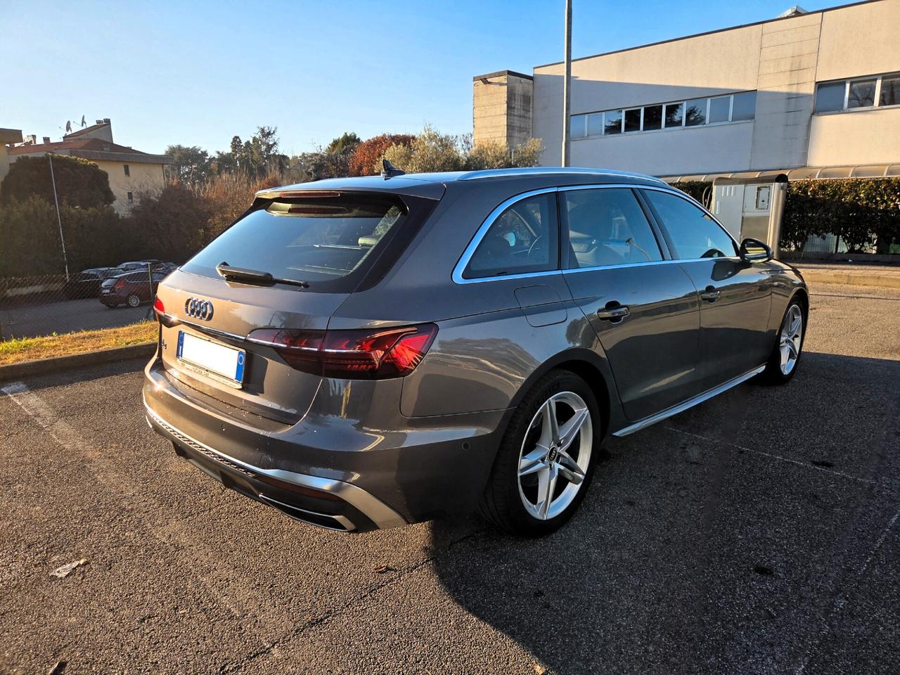 Audi A4 Avant 35 TDI/163 CV S tronic line edition