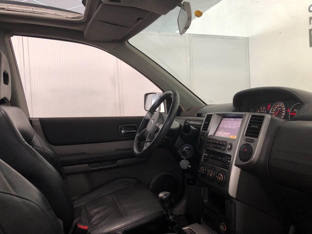 Nissan X-Trail 2.2 dCi Elegance