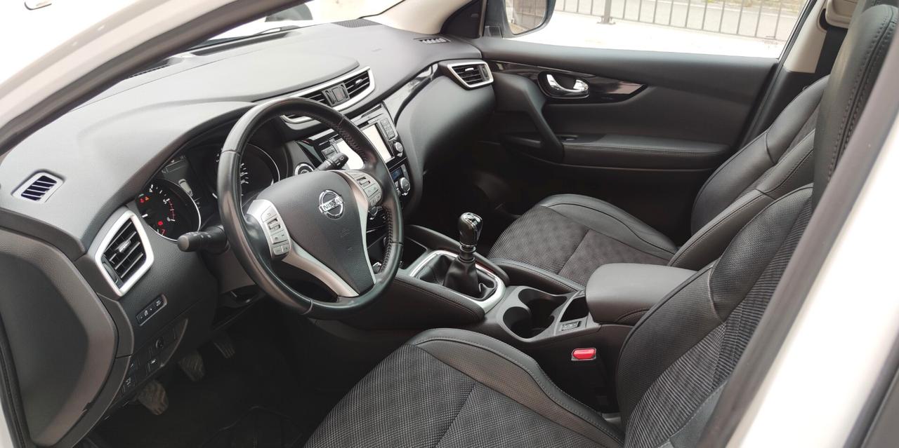 Nissan Qashqai 1.6 dCi 2WD Tekna 360°