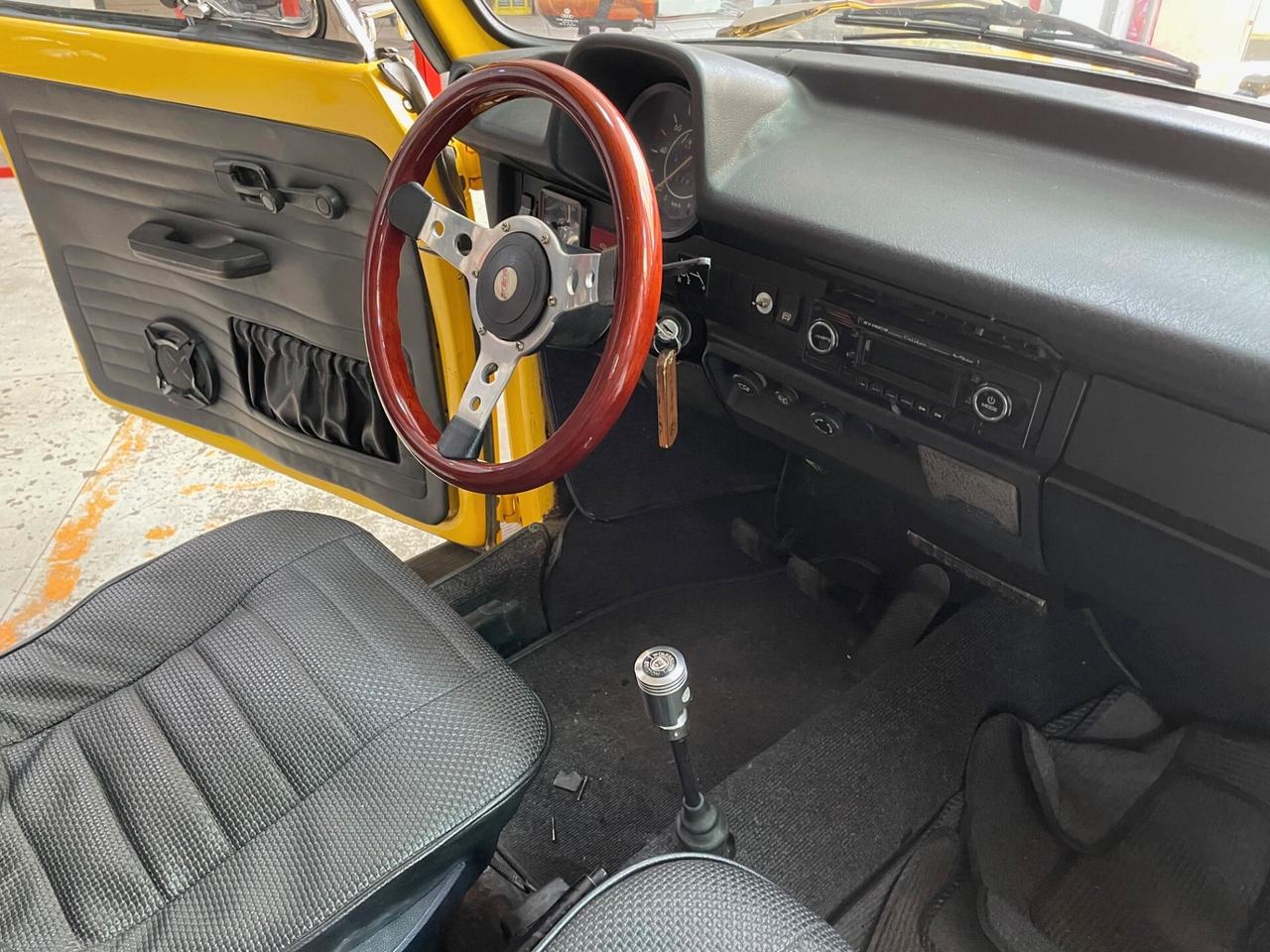 Volkswagen Maggiolone Cabrio Karmann 1.3
