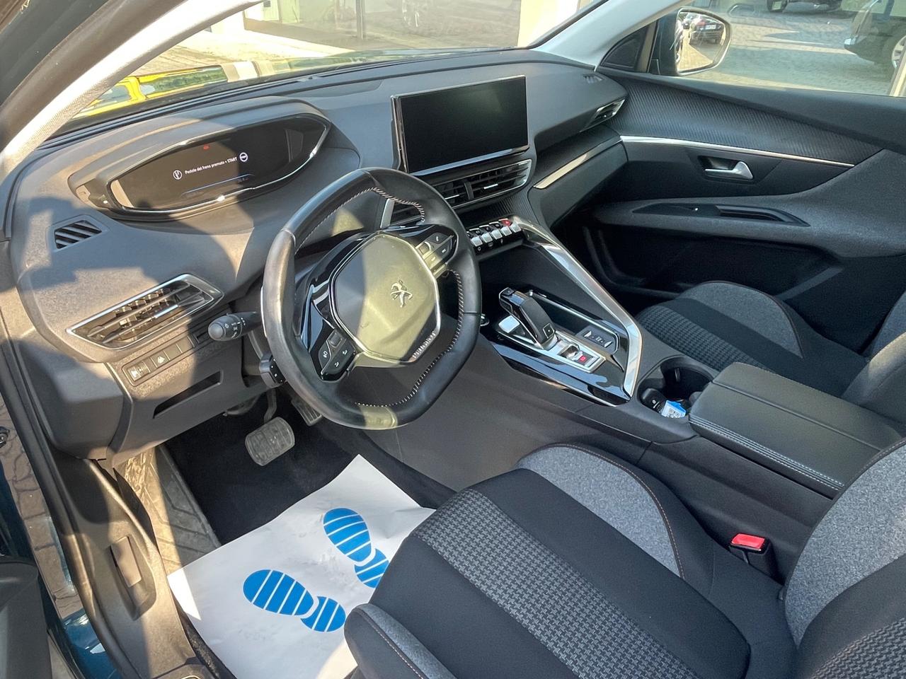 Peugeot 3008 BlueHDi 130 S&S EAT8 Active Pack