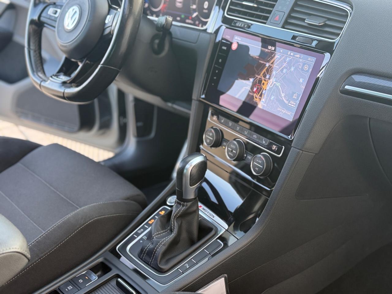 Volkswagen Golf R 2.0 TSI 300CV 4MOTION 2020 - PERMUTABILE