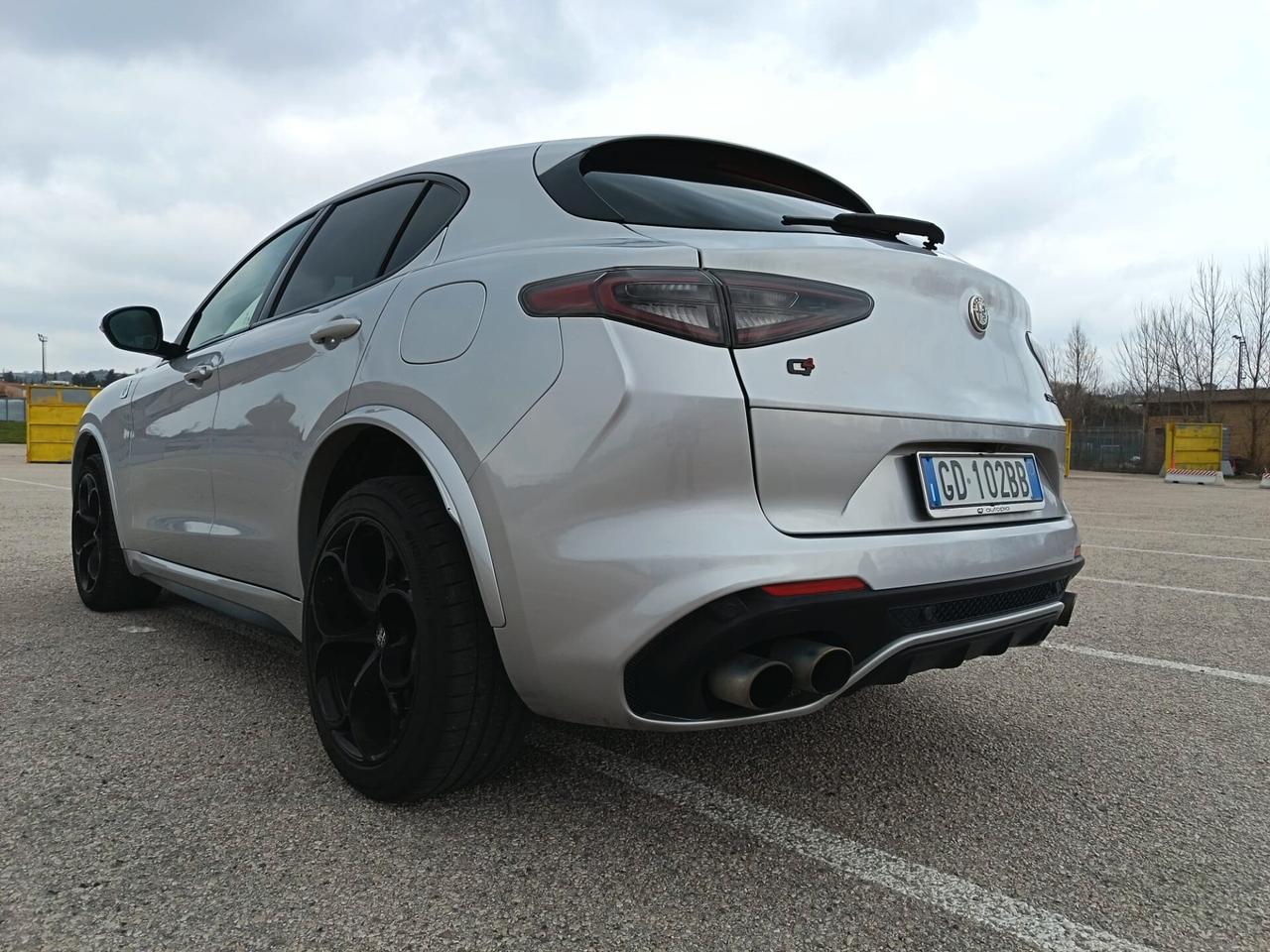 Alfa Romeo Stelvio 2.9 Bi-Turbo V6 510 CV AT8 Quadrifoglio