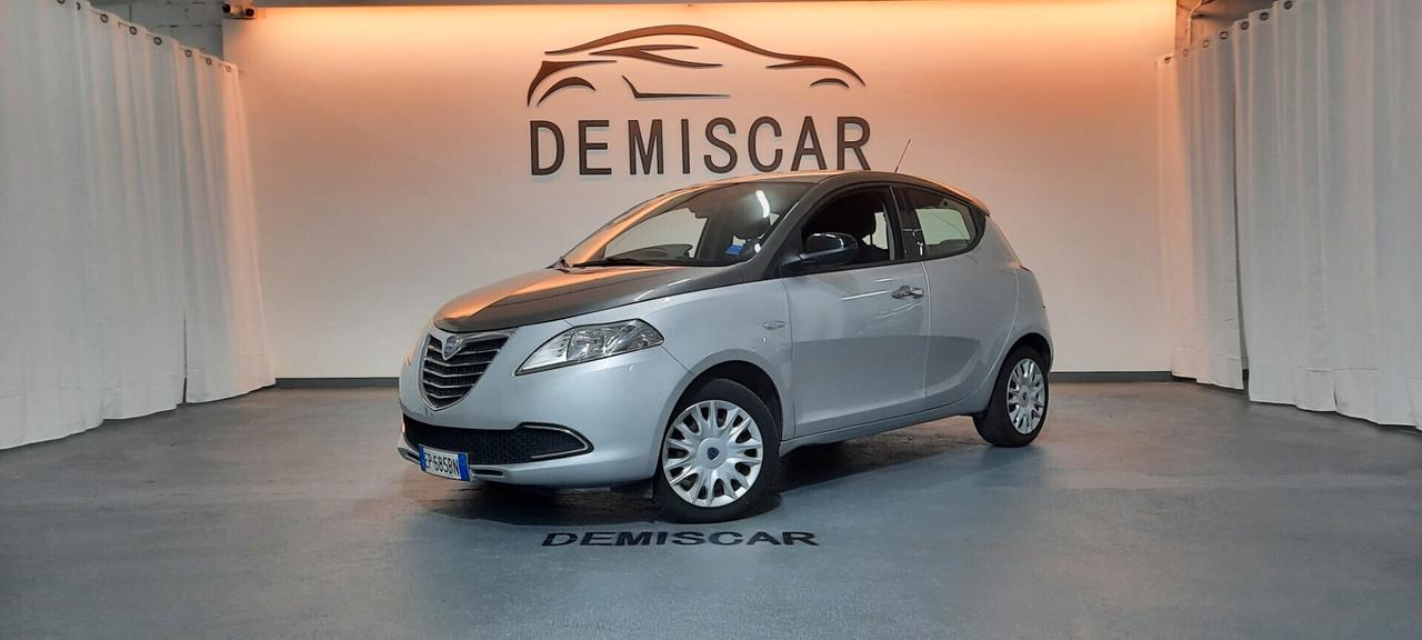 Lancia Ypsilon 1.2 69 CV 5 porte S&S Platinum