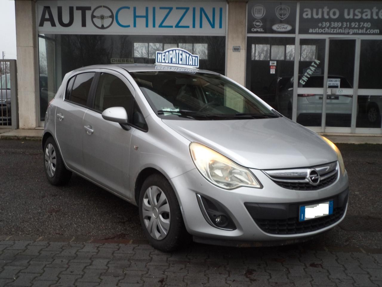 Opel Corsa 1.2 5 porte Elective OK NEOPATENTATI TAGLIANDI OPEL