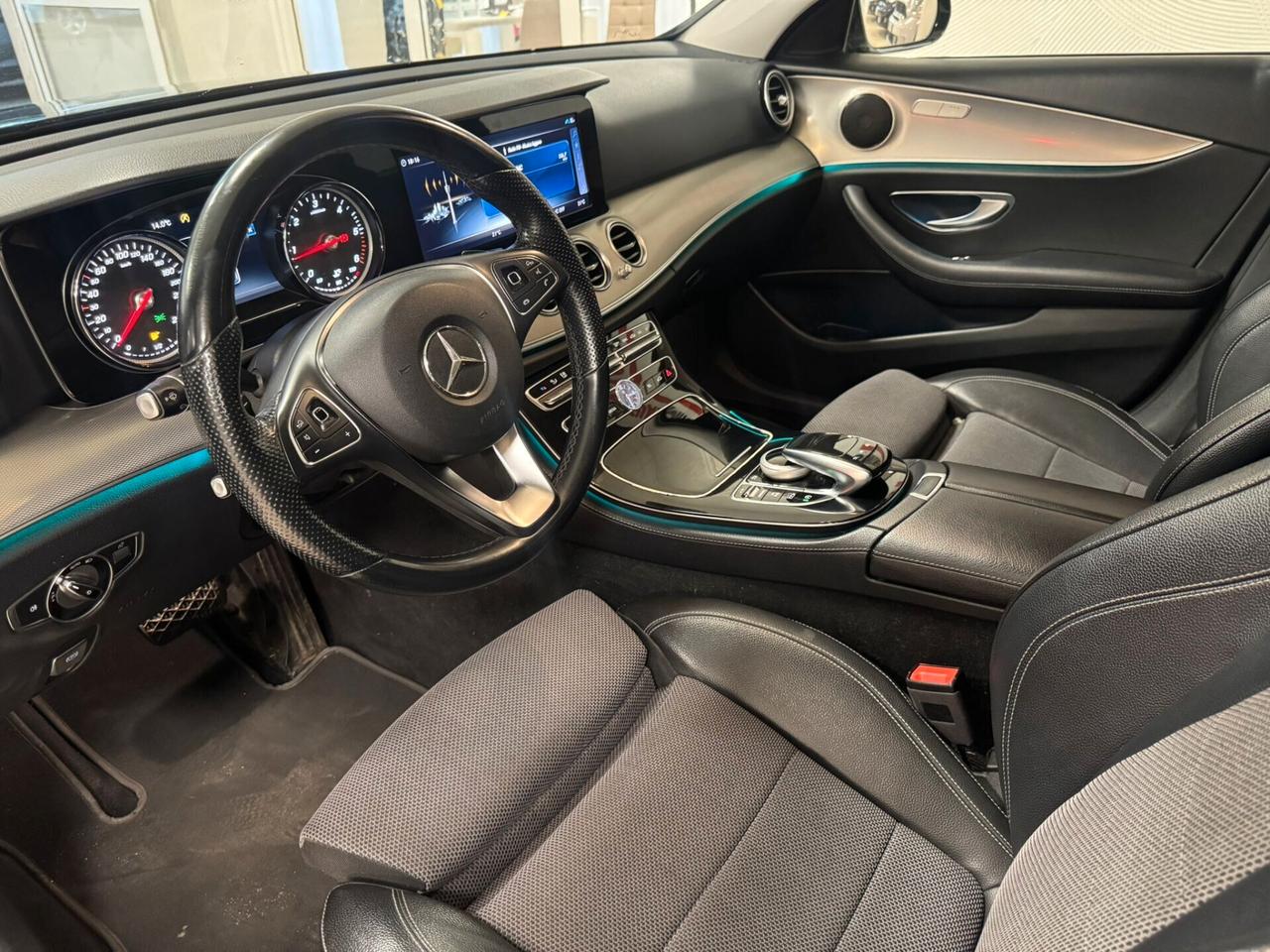 Mercedes-benz E 200 E 220 d S.W. Auto Premium Plus