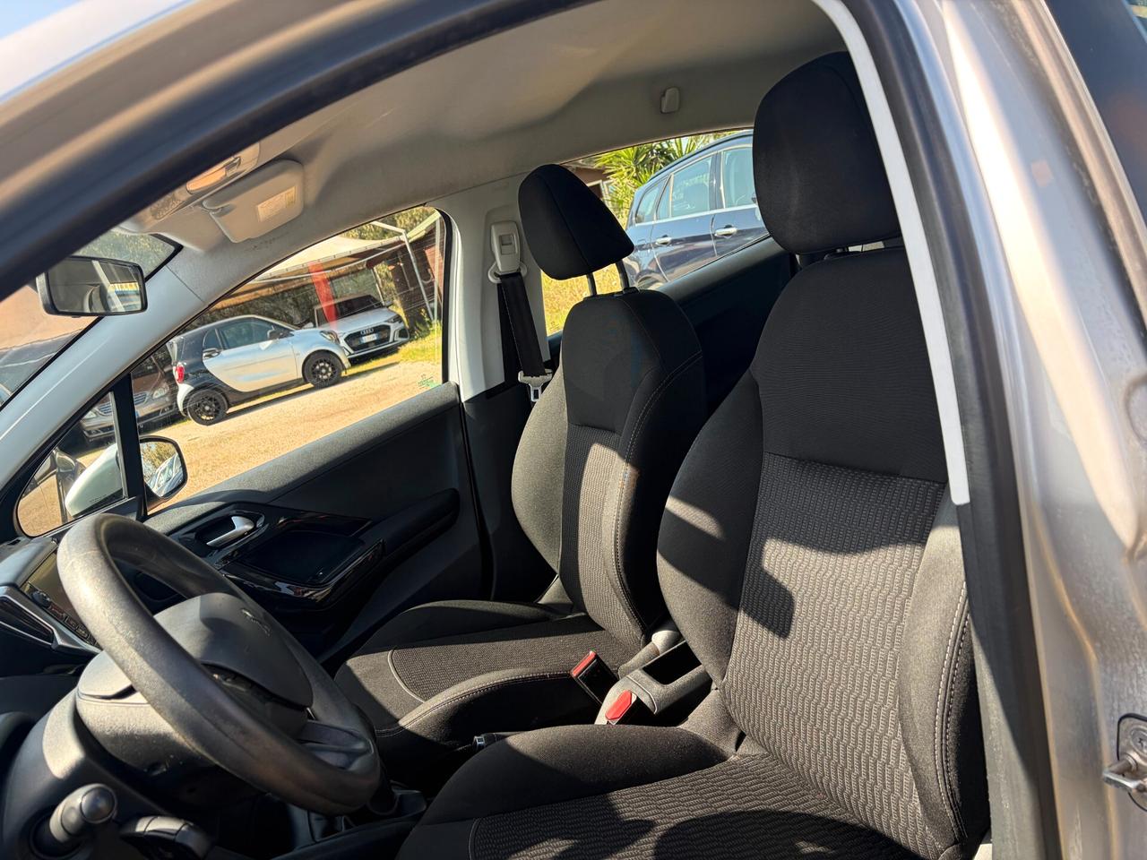 PEUGEOT 208 1.6 HDI ANNO 2018 75CV ADATTA NEOPATENTATI