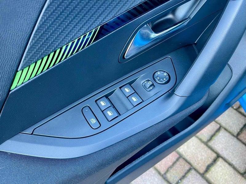 Peugeot 2008 1.2 puretech Active s&s 100cv - KM0