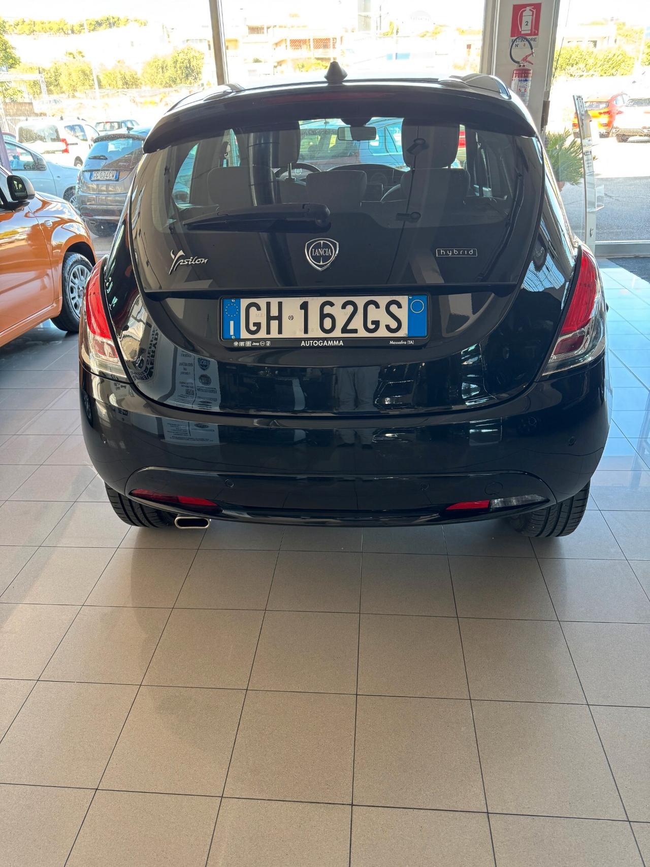 Lancia Ypsilon 1.0 FireFly 5 porte S&S Hybrid Ecochic Gold