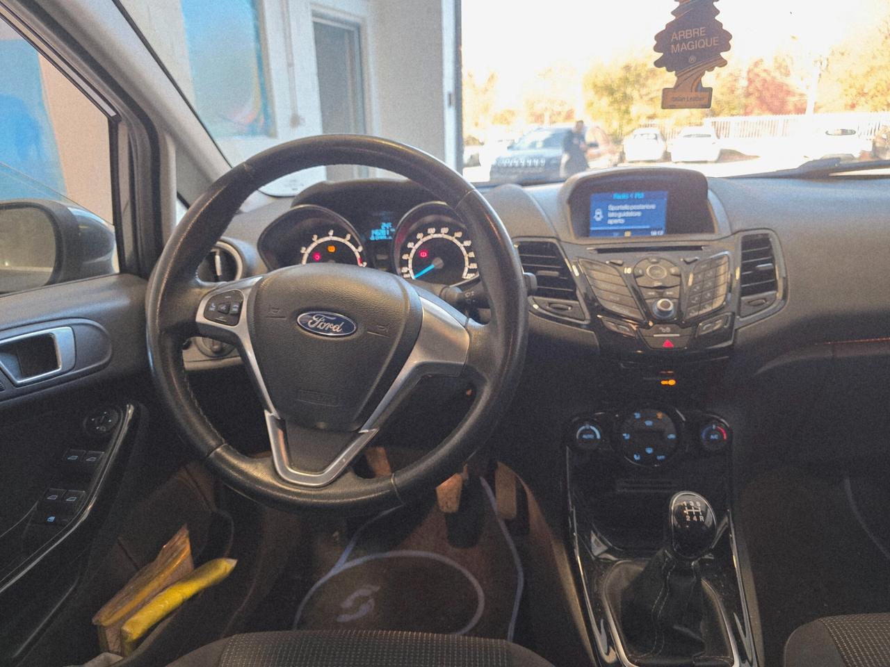 Ford Fiesta 1.4 5p. Bz.- GPL Titanium 1 proprietario