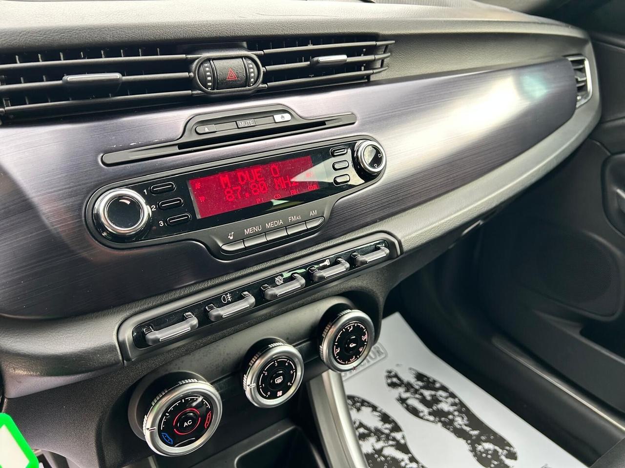 GIULIETTA 1.4 T-JET 120CV SPORT UNICO OK NEOPAT.