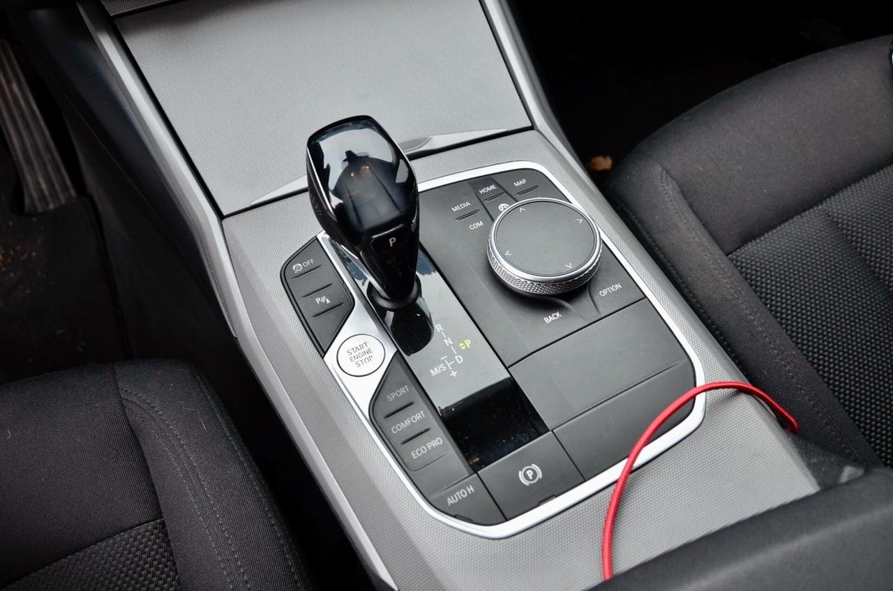 BMW 320d TOURING MHEV XDRIVE BUSINESS ADVANTAGE 190cv AUTO, UFF ITALIANA, EURO 6D, FARI LED, NAVI, APPLE ANDROID, PERMUTE