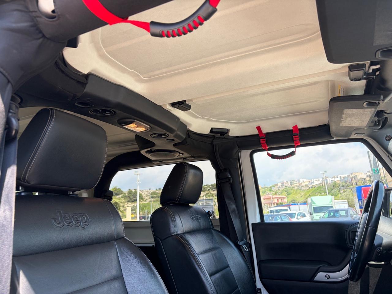 Jeep Wrangler Unlimited 2.8 CRD DPF Sahara Auto